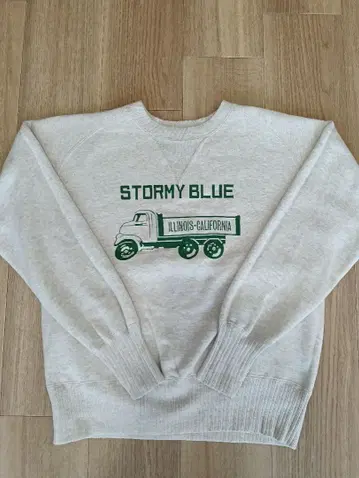 페로우즈 트랙 프린트 맨투맨