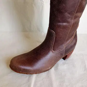 브라운 가죽 롱 부츠 중간 힐