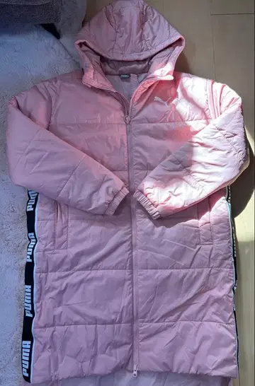 [ 택 없음 미사용 새상품 ] PUMA 후드 부착 다운 자켓 핑크 M