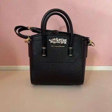 질 바이 질 스튜어트