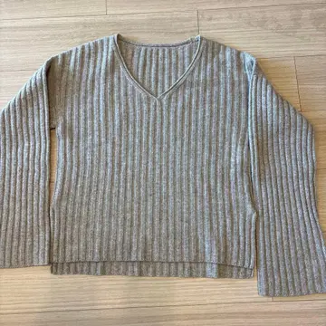 투모로우랜드 갤러리 바이 스웨터