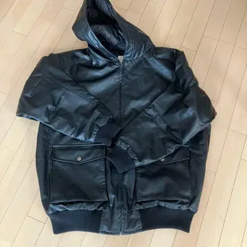 가죽 자켓 후드 있음 블랙