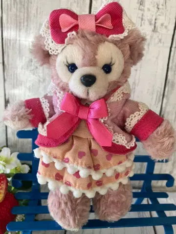 [ 새상품급 ] 셰리 메이 하트 워밍 데이즈 2018 인형 배지