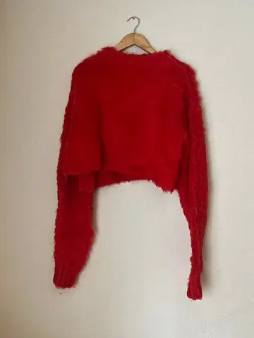 yae 롱 슬리브 크롭 니트