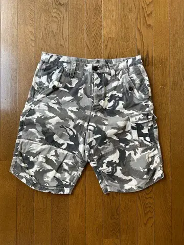 아르마니 익스체인지 카모플라쥬 하프 팬츠 W34