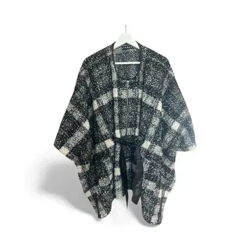 SYSORUS 체크 무늬 판초