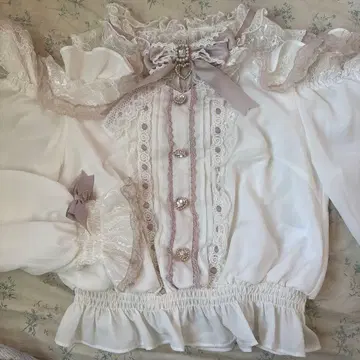 LIZ LISA 오프숄더 화이트 블라우스