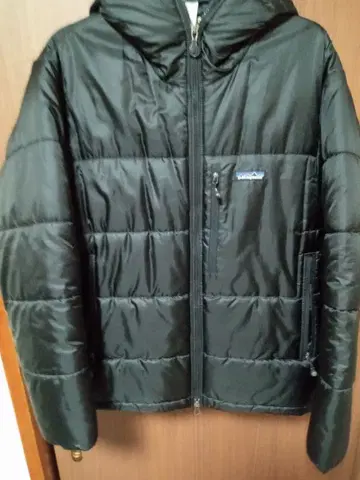 patagonia 블랙 다운 자켓 S 사이즈
