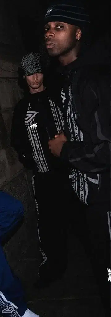 MERTRA 테크니컬 트레이닝복