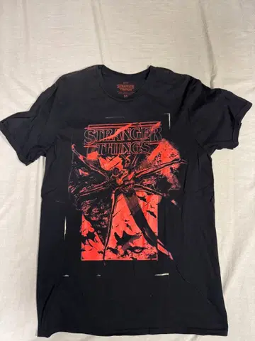 스트레인저 싱스 T셔츠 M사이즈 블랙