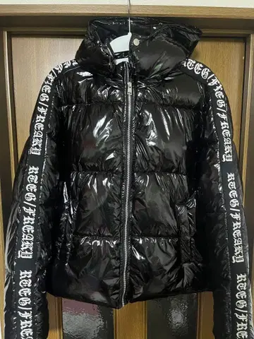 RTEG 블랙 다운 자켓 L