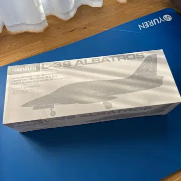 Freewing L-39 ALBATROS 1/9 스케일