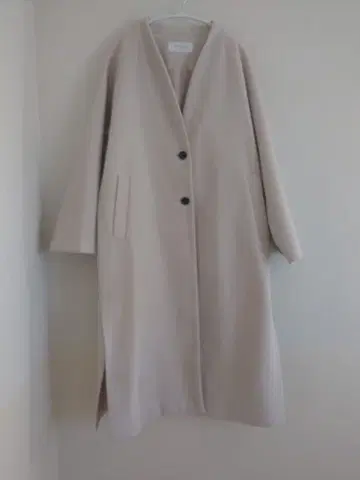 베이지 롱 코트 2 버튼