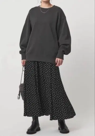 그린 레이블 릴랙싱 도트 내로우 플레어 스커트