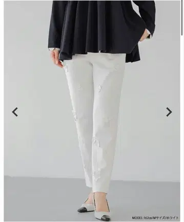 fitmore 핏모어 플라워 모티브 테이퍼드 팬츠 화이트 M