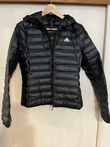 adidas 블랙 다운 자켓 XS