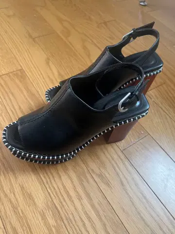 MOUSSY 블랙 가죽 스트랩 사보 샌들 M