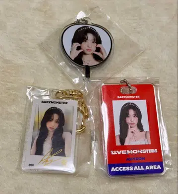 BABYMONSTER 캡슐 토이 아현 3종 세트