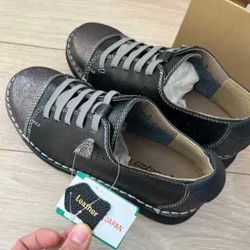 소가죽 경량 펀칭 슈즈