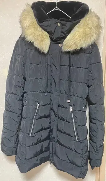 ZARA 네이비 퍼 트리밍 다운 자켓