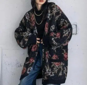 새상품급 5G 플라워 라메 페더 V 가디건 지나시스 블랙 장미 y2k