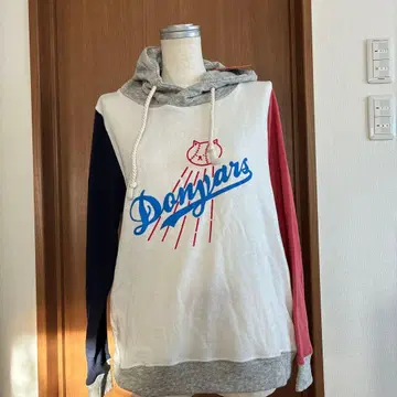 워커홀릭 후드티