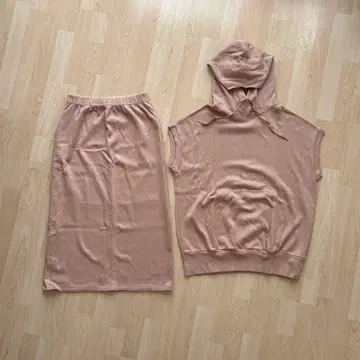 LOUNIE 후드티와 스커트 셋업