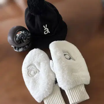 아르치비오 화이트 플리스 미튼 블랙 모자 귀마개