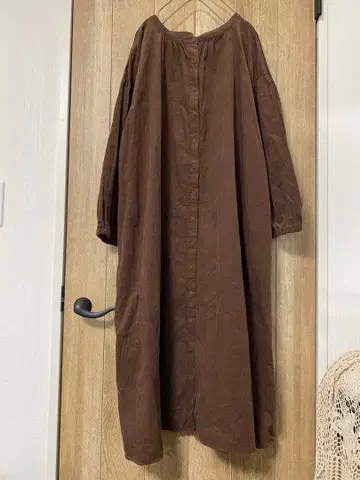 USED 사만사 모스모스 코듀로이 전후 착용 원피스 브라운
