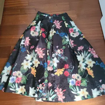 eimy istoire 플라워 프린트 플레어 스커트