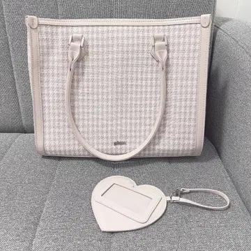 pium 피 패스 케이스 포함 스퀘어 파이핑 토트