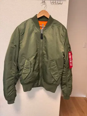 새상품급 alpha ma-1 M 사이즈