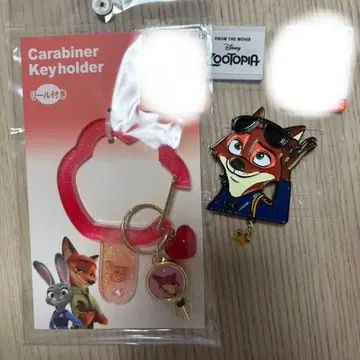 시마무라 주토피아2 닉 와일드 릴 카라비너 브로치 2개 세트