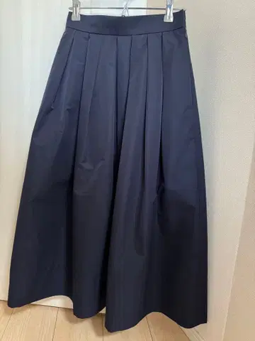 SHE 도쿄 네이비 플레어 스커트 34 사이즈