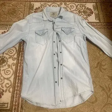 라이트 블루 데님 셔츠