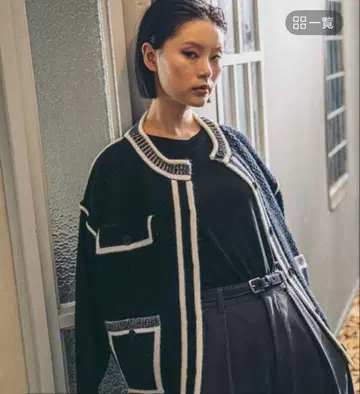 이번 시즌 MODENORM CORE 바이컬러 트리밍 니트 가디건 블랙