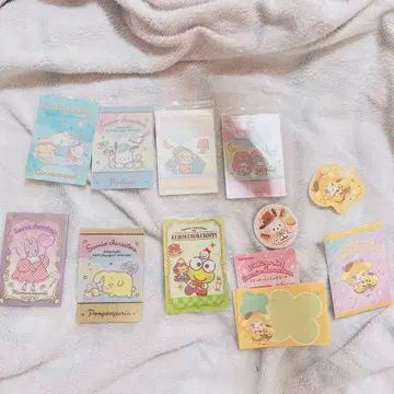 산리오 캐릭터즈 카드 캔 배지 스티커 미니 메모