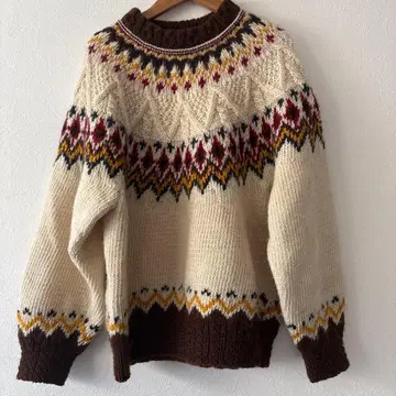 손뜨개질 노르딕 스웨터 핸드메이드
