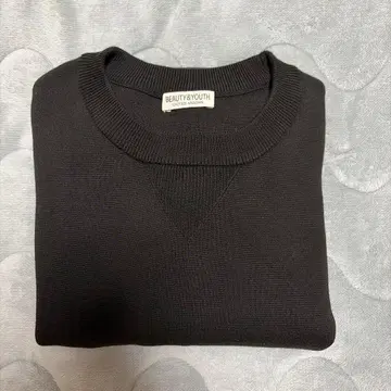 밀라노 리브 크루넥 니트 맨투맨