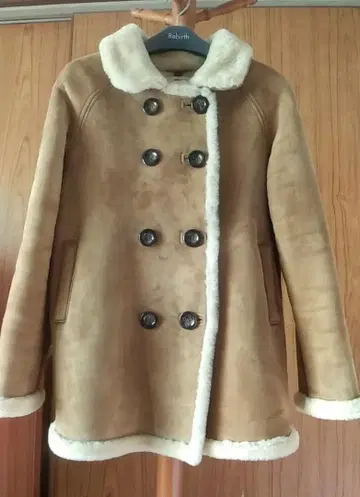 SHIPS 리얼 무스탕 코트 여성용 컨디션 최상 배송비 포함