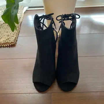 오픈토 블랙 힐