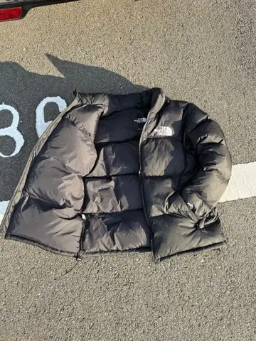 하자 있음 THE NORTH FACE 블랙 다운 자켓 700 필