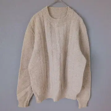 배송비 포함 베이지 케이블 짜임 긴팔 니트 상의 가을/겨울