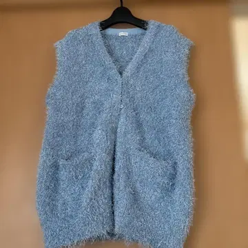 MILA OWEN 복슬복슬 라이트 블루 베스트
