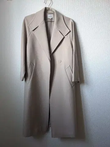 스티븐 아란 가운 코트 베이지