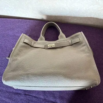 긴자 카네마츠 거의 새상품 경량 천연 가죽 그레이 가죽 핸드백