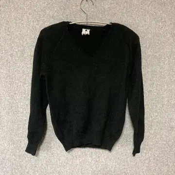 호랑이 자수 블랙 V넥 니트 80s 90svintage 이기 팝