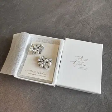 Best wishes Pearlish 귀찌 펄 포함