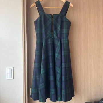 로이스크레용 오버롤 스커트