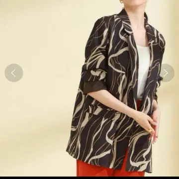 Ray Beams 패턴 테일러드 자켓